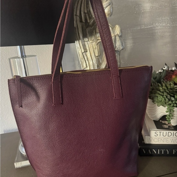 Mark & Graham Daily Pebbled Leather Deep Burgundy Maroon Zipper Tote EUC - Picture 2 of 9